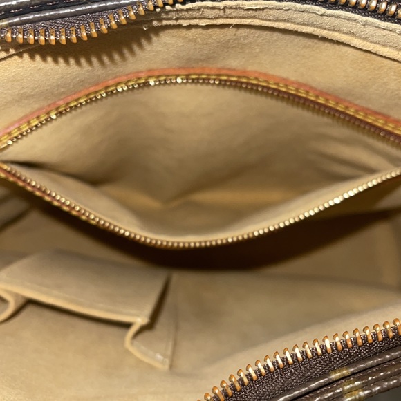 Louis Vuitton Looping Bag - Picture 15 of 17